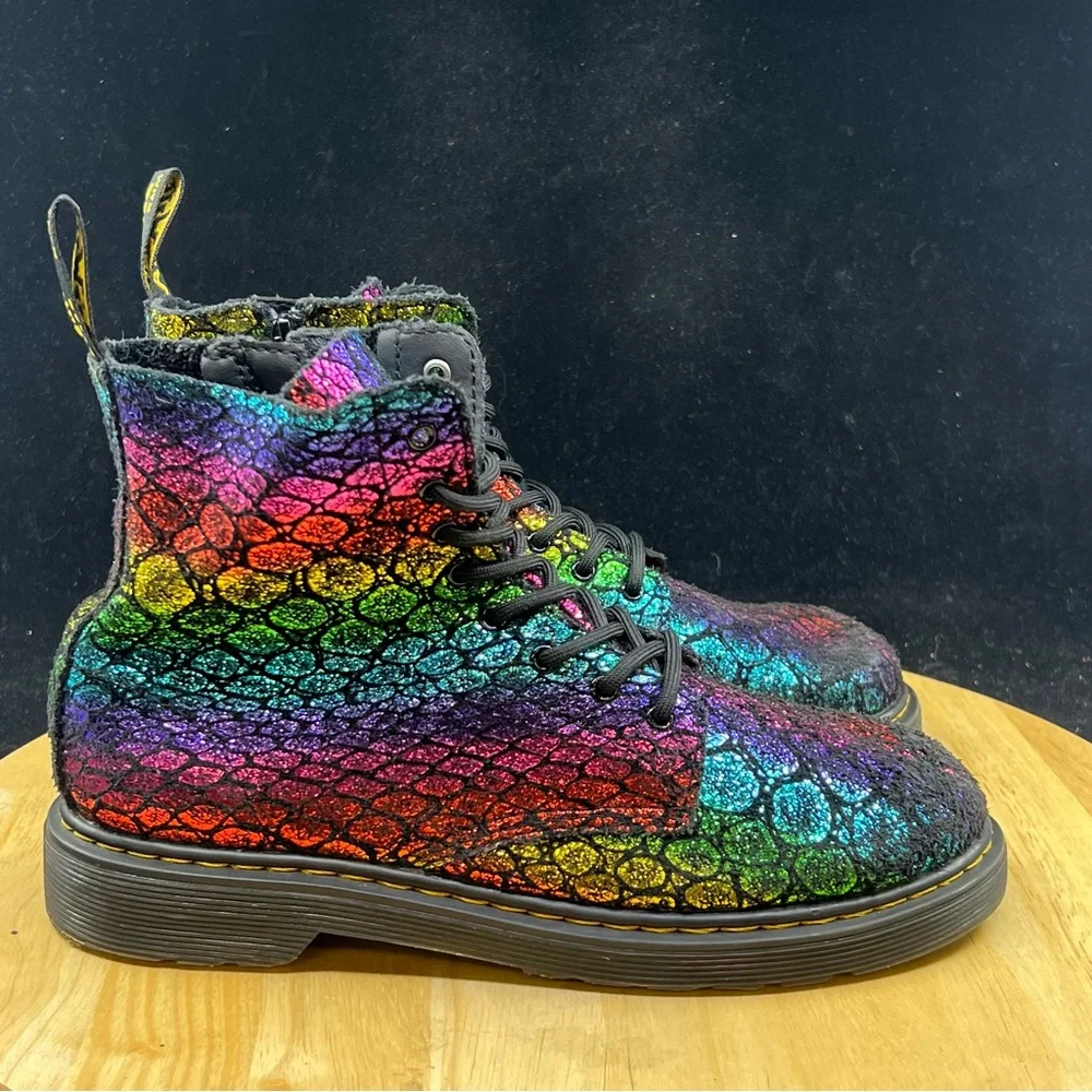 Doc Martens 1460 Pascal Rainbow Croc Metallic Suede Women US Size 7 - Picture 4 of 10